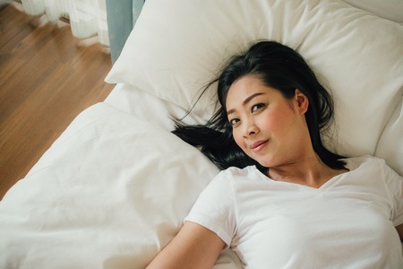 Farbpsychologie im Schlafzimmer: Feng Shui Empfehlungen für erholsamen Schlaf