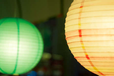Sommerliches Feng Shui: Räume natürlich kühlen und Harmonie schaffen