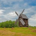 Energetische Raumreinigung: Anwendungen von Kristallen und traditionellem Räucherwerk