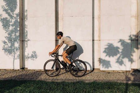 Integration von Briefkästen, Mülltonnen und Fahrradständern ohne Energieblockaden