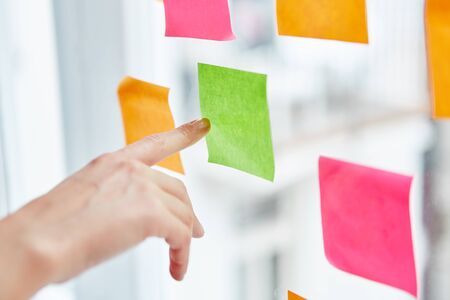Dekoration, Symbole und Kunst im Büro: Was empfiehlt das Feng Shui für deutschen Unternehmen?