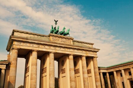 Der Einsatz von Pflanzen im Arbeitsumfeld: Luftqualität, Wohlbefinden und traditionelle Feng Shui-Regeln